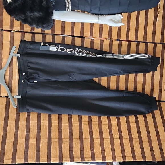 NWT! Bebe fleece pants - Picture 6 of 9